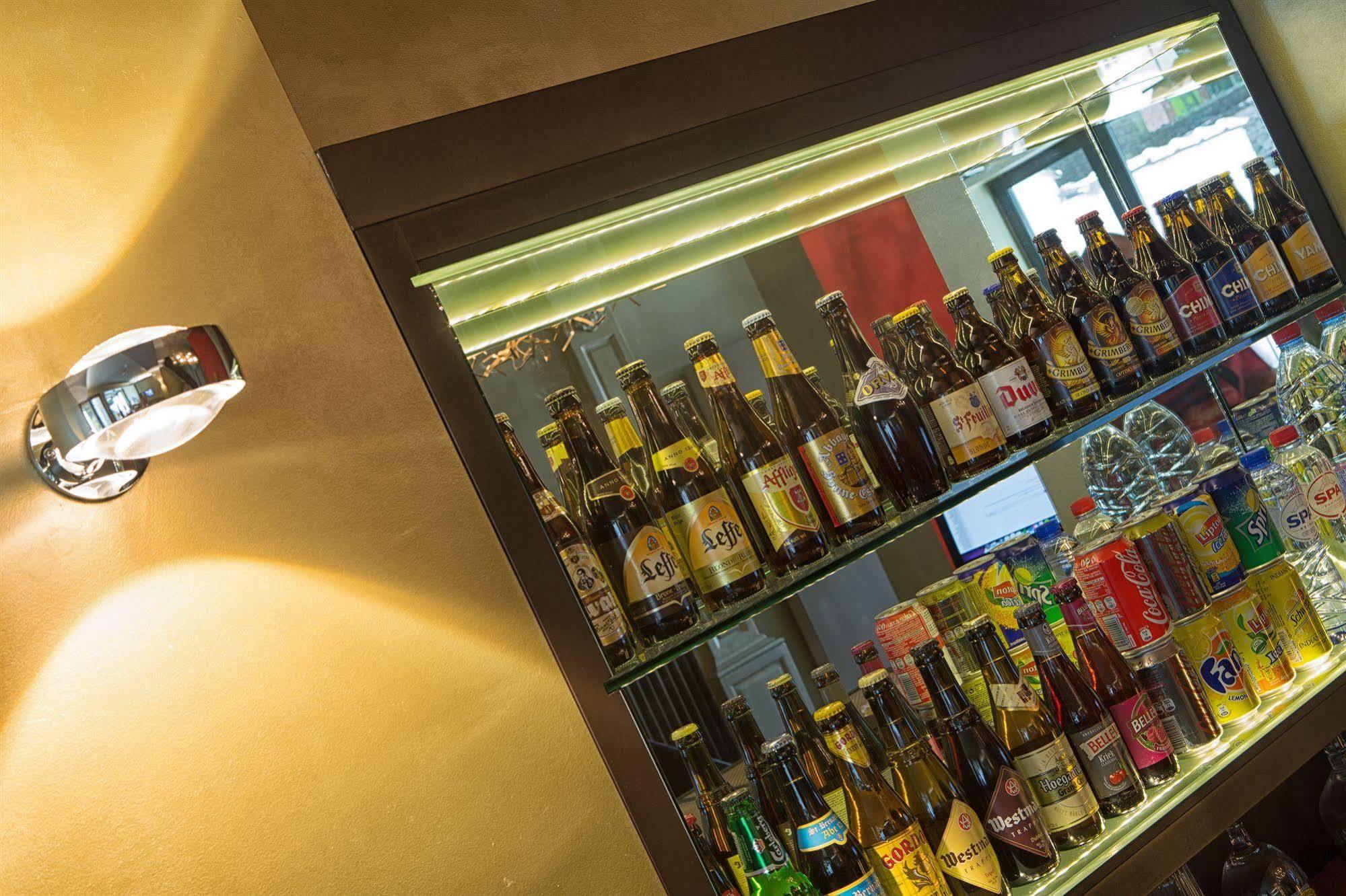Hotel The Neufchatel Saint-Gilles Ngoại thất bức ảnh