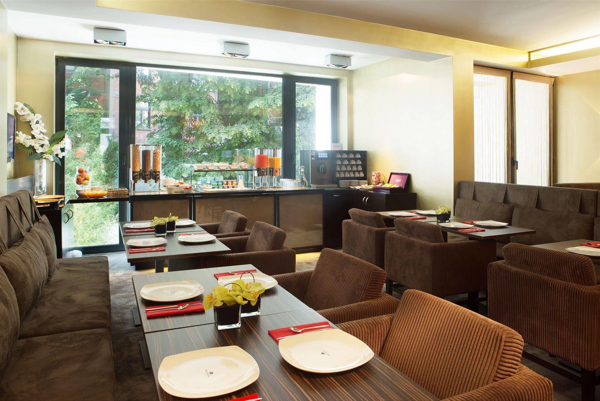 Hotel The Neufchatel Saint-Gilles Ngoại thất bức ảnh